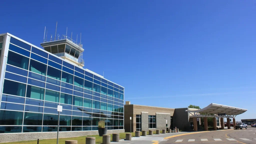 idaho falls regional airport